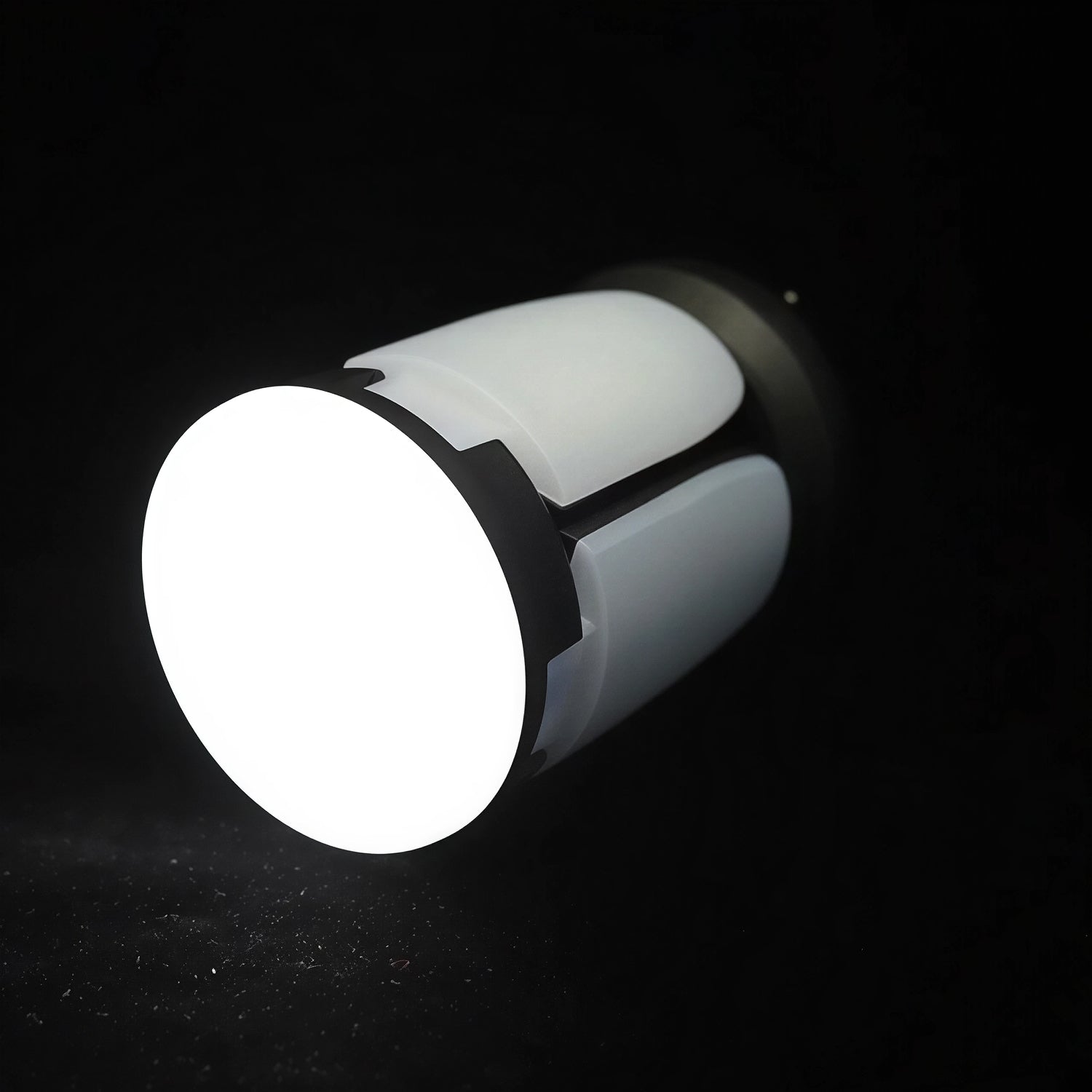 LomiFors Solar & USB Rechargeable Emergency Lantern with 90° Folding Leaf Design, 1000LM Brightness and 4500mAh Power Bank